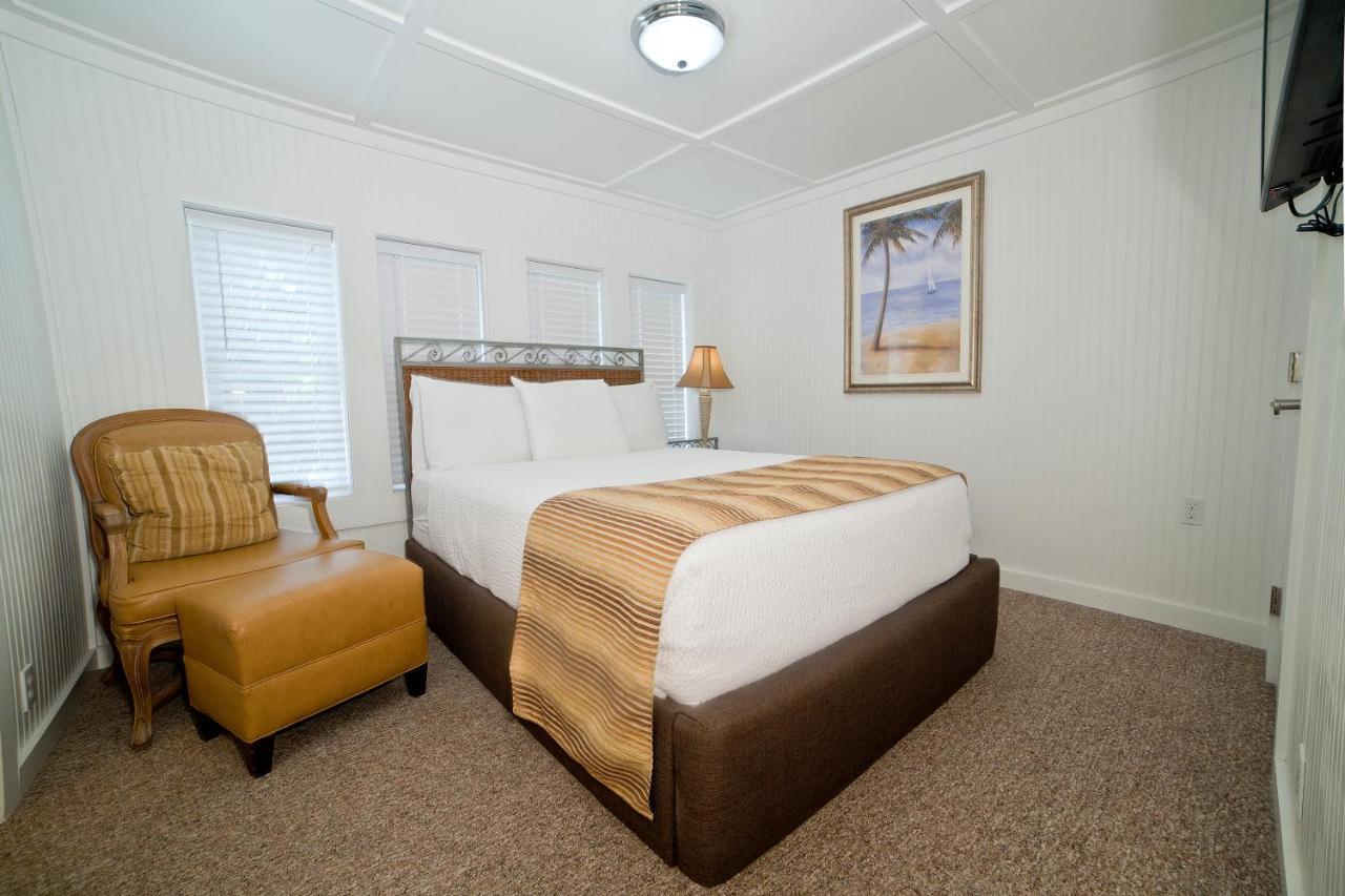 Georgianne Inn & Suites Check In 212 Butler Ave Tybee Island Exterior photo