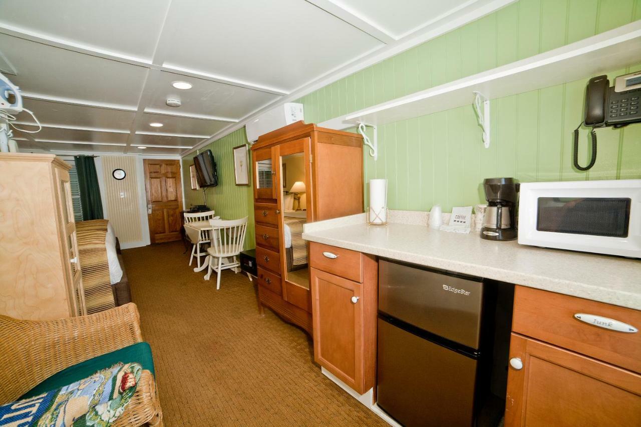 Georgianne Inn & Suites Check In 212 Butler Ave Tybee Island Exterior photo